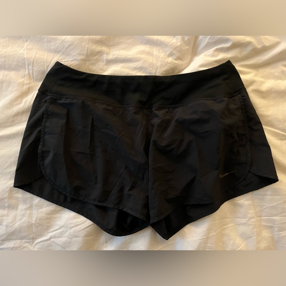 Women’s black Nike dri-fit shorts size M